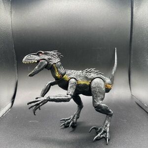 Jurassic World Indoraptor 2017 Mattel Super Poseable Dinosaur Toy Figure
